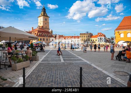 Brasov, Rumänien. Historische Innenstadt der mittelalterlichen Stadt im berühmten Transsilvanien, Reiseziel in Osteuropa. Stockfoto