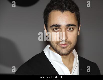 Bollywood-Schauspieler Imran Khan trifft eine Pose, wie er für die Partei Erfolg seines Films Delhi Belly in Mumbai ankommt Stockfoto