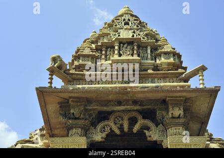 Tor des Kandariya mahadeva Tempels Khajuraho madhya pradesh indien Stockfoto