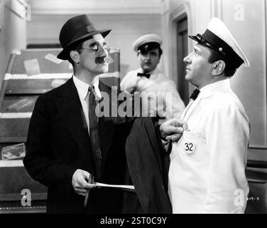 EINE NACHT IN DER OPER [US 1935] GROUCHO MARX Datum: 1935 Stockfoto