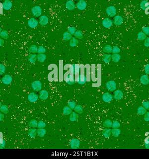 Dieses leuchtend grüne Muster zeigt vierblättrige Kleeblätter und ist damit die perfekte Wahl für St. Patricks Day-Designs. Nahtloses Aquarellmuster für den Druck auf Stoff und Papier. Stockfoto