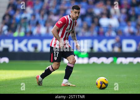 Barcelona, Spanien. Februar 2025. Yuri Berchiche vom Athletic Club spielte am 16. Februar 2025 im RCDE-Stadion in Barcelona, Spanien, während des La Liga EA Sports Matches zwischen RCD Espanyol und Athletic Club de Bilbao. (Foto: Bagu Blanco/PRESSINPHOTO) Credit: PRESSINPHOTO SPORTS AGENCY/Alamy Live News Stockfoto