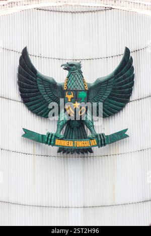 Bandung, Indonesien: Indonesisches Nationalemblem in Monumen Perjuangan (Denkmal des Kampfes) in Bandung. Das Emblem, mit nationalem Motto: Einheit Stockfoto