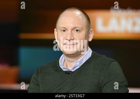 Justus Bender Journalist 02/25 ihr Justus Bender am 11. Februar 2025 in Markus Lanz , ZDF TV Fernsehen Talkshow Talkshow Talkshow Deutschland deutsch deutscher Mann Journalismus Autor Redakteur FAZ deutscher Journalismus quer Porträt lächelnd *** Justus Bender Journalist 02 25 Ihr Justus Bender am 11. Februar 2025 in Markus Lanz , ZDF TV Talk Show Deutschland deutscher Mann Journalismus Autor Herausgeber FAZ deutscher Journalismus Querporträt lächelnd Stockfoto