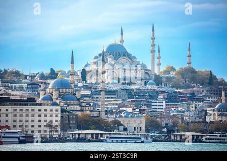 Die Suleymaniye-Moschee ist eine osmanische Kaisermoschee auf dem Dritten Hügel von Istanbul in der Türkei Stockfoto