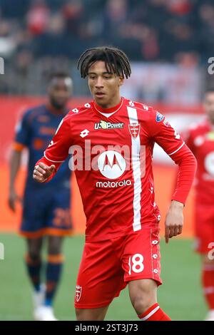 MONZA, ITALIEN - 16. FEBRUAR: Kevin Zeroli vom AC Monza sieht beim Spiel der Serie A zwischen Monza und Lecce im U-Power Stadium am 16. Februar 2025 in Monza, Italien, an. (Foto von MB-Medien) Stockfoto