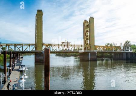 Tower Bridge in Old Waterfront Sacramento, CA Stockfoto