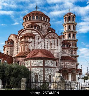 St. George Kirche im Zentrum von Nea Moudania, Chalkidiki, Griechenland Stockfoto