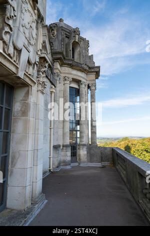 Das Ashton Memorial in Williamson Park, Lancaster, Lancashire, England. Ein Gebäude im edwardianischen Barockstil aus Portland Stone aus dem frühen 20. Jahrhundert. Stockfoto