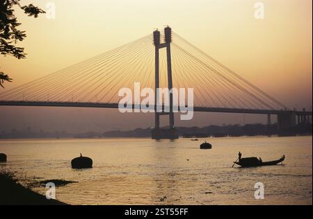 Vidyasagar Setu Second Howrah Bridge die größte Brücke über den Fluss Hooghtly, Kalkutta, Westbengalen, Indien, Asien Stockfoto