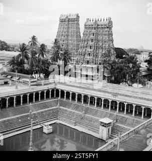Meenakshi Tempel Und Golden Lotus Tank, Madurai, Tamilnadu, Indien, Asien Stockfoto