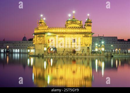 Goldener Tempel in Amritsar, Punjab, Indien, Asien Stockfoto