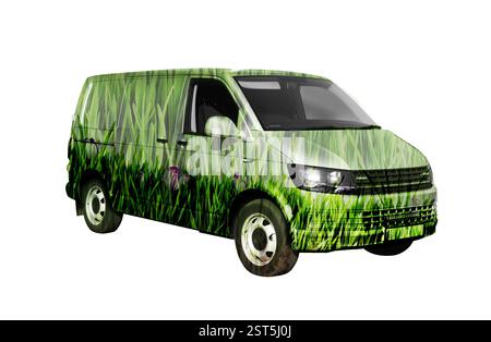 Umweltfreundlicher Transport. Minibus mit grünem Blumenmuster auf weißem Hintergrund Stockfoto