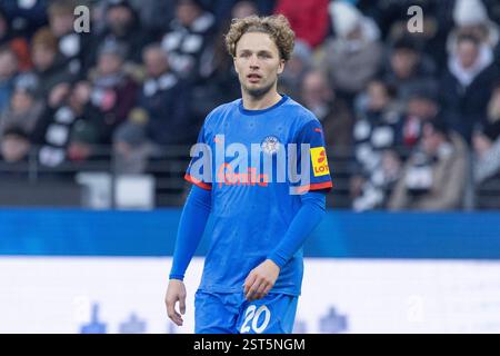 Frankfurt, Deutschland. Februar 2025. Jann-Fiete Arp (Holstein Kiel #20), Freisteller, Portrait/Portr?t, Eintracht Frankfurt - Holstein Kiel, Frankfurt, Deutsche Bank Park, 16.2.2025 Credit: dpa/Alamy Live News Stockfoto