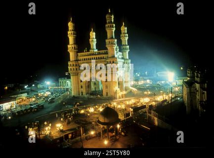 Dekoriertes minar und Fassade von charminar, hyderabad, andhra pradesh, indien Stockfoto