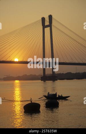 Vidyasagar Setu (New Howrah Bridge) über den Hoogly River, Kalkutta, Westbengalen, Indien, Asien Stockfoto