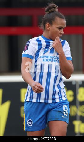 London, Großbritannien. Februar 2025. LONDON, ENGLAND - Nikita Parris aus Brighton und Hove Albion WFC während des Barclays FA Women's Super League Fußballspiels zwischen West Ham United Women und Brighton and Hove Albion Women im Chigwell Construction StadiumVictoria Road, Dagenham am 16. Februar 2025 in Dagenham, England. Quelle: Action Foto Sport/Alamy Live News Stockfoto