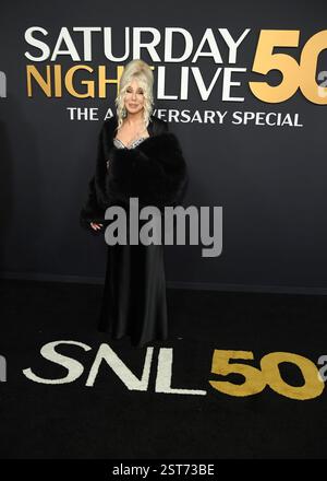 New York, USA. Februar 2025. SNL50: DER ROTE TEPPICH -- im Bild: Cher am Sonntag, 16. Februar 2025 -- (Foto: Noam Galai/NBC via Credit: SIPA USA/Alamy Live News Stockfoto