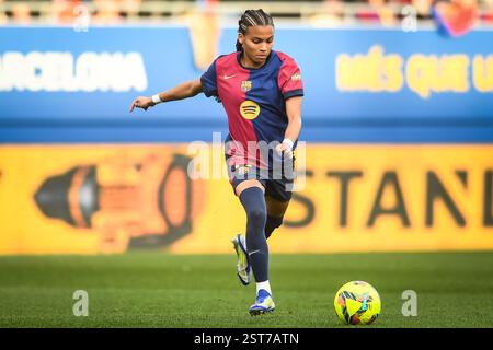 Barcelona, Spanien, Spanien. Februar 2025. Vicky LOPEZ aus Barcelona während des Liga-F-Spiels zwischen dem FC Barcelona und dem Madrid Club de Futbol Femenino bei Estadi Johan Cruyff am 16. Januar 2025 in Barcelona. (Kreditbild: © Matthieu Mirville/ZUMA Press Wire) NUR REDAKTIONELLE VERWENDUNG! Nicht für kommerzielle ZWECKE! Stockfoto