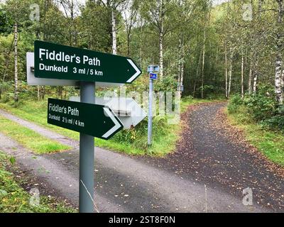Fiddler's Path, ein Rundwanderweg rund um den Fluss Tay, Dunkeld, Schottland Stockfoto
