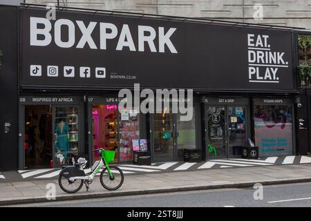 London, UK - 29. August 2023: BOXPARK Shoreditch in London, UK. Stockfoto