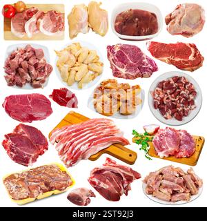 Collage aus rohem Fleisch isoliert auf weiß Stockfoto