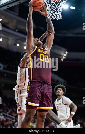 Der Stürmer Frank Mitchell (00) der Minnesota Golden Gophers wird von USC Trojans Forward Rashaun Agee (12) während eines NCAA-Basketballspiels am Samstag, Stockfoto