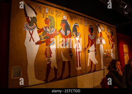Prag, Tschechische Republik - 15. Januar 2023: Goldener Schatz Tutanchamun in Prag. Originalausstellung Tutanchamun, sein Grab und Schätze von Howard Stockfoto