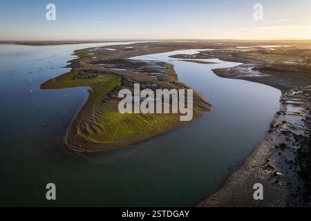 Sonnenuntergang das Meer in der Bucht von Puerto San Julian im argentinischen Südpatagonien Stockfoto