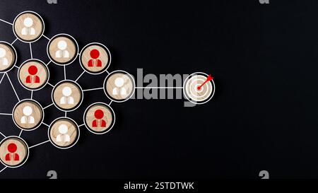 Kreissymbol mit Netzwerkverbindungen für Organisationsstruktur, soziales Netzwerk und Teamwork-Konzept. Einheit, gemeinsames Ziel, Teamarbeit und sa Stockfoto