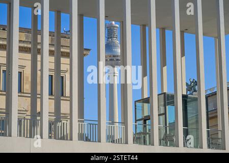 James Simon Galerie, Neues Museum, Fernsehturm, Bodestraße, Berlin, Deutschland Stockfoto