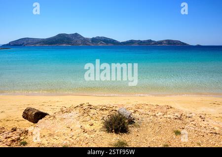 Fanos Strand mit klarem Wasser und feinem Sand. Im Süden von Koufonisi. Kleine Kykladen, Griechenland Stockfoto