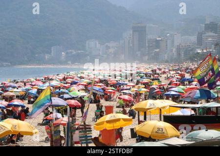 18. Februar 2025, Rio de Janeiro, Rio de Janeiro, Brasilien: Rio de janeiro(rj), 18.02.2025-climatempo/verao/calor/rj- die Stadt rio de janeiro brach am dienstag, 18. februar, einen Wärmeregel von 44Ã‚Â und aktivierte zum ersten Mal Stufe 4 des Hitzeprotokolls in der Stadt, seit 2023 erreichte die Temperatur 42 Grad und ein Gefühl von 60Ã‚Â°C, in den Bildern von rio de janeiro im Süden der iéro Zone. (Foto: JosÃƒ © Lucena/Thenews2/Zumapress) (Foto: © Jose Lucena/TheNEWS2 via ZUMA Press Wire) NUR REDAKTIONELLE VERWENDUNG! Nicht für kommerzielle Zwecke Stockfoto