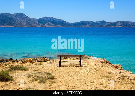 Koufonisia Strand mit klarem Wasser. Im Süden von Ano Koufonisi. Kleine Kykladen, Griechenland Stockfoto