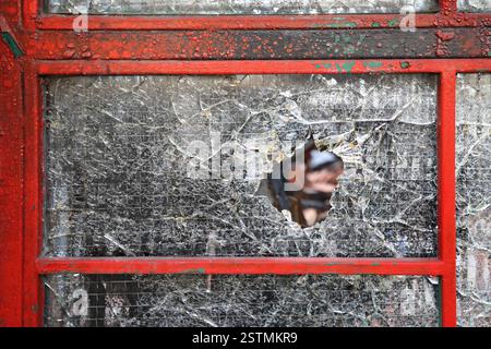 Beschädigtes Glas Stockfoto