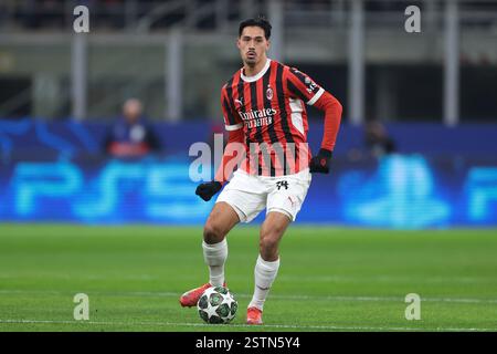 Mailand, Italien. Februar 2025. Tijjani Reijnders vom AC Milan während der UEFA Champions League, Play Off 2nd Leg Match in Giuseppe Meazza, Mailand. Der Bildnachweis sollte lauten: Jonathan Moscrop/Sportimage Credit: Sportimage Ltd/Alamy Live News Stockfoto
