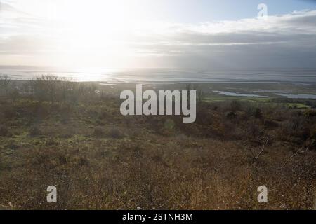 Blick vom Gipfel des Warton Crag mit Blick auf Morecambe und Morecambe Bay Lancashire England Stockfoto