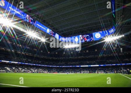 Madrid, Spanien. Februar 2025. Barcelona, Spanien, 19. Februar 2024: Während des Fußballspiels der UEFA Champions League zwischen Real Madrid CF und Manchester City FC im Santiago Bernabeu Stadion in Madrid, Spanien (Judit Cartiel/SPP) Credit: SPP Sport Press Photo. /Alamy Live News Stockfoto