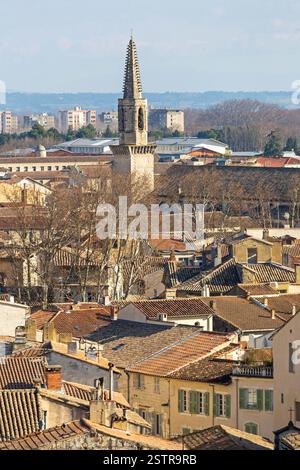 Kirchturm in Avignon Stockfoto