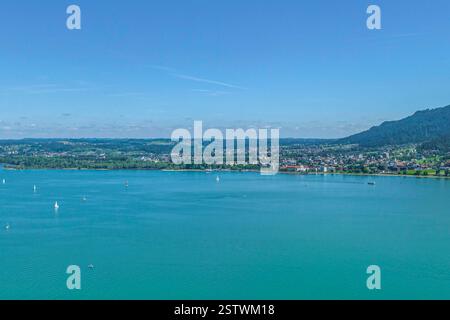Sommer am östlichen Bodensee rund um das Strandbad von Bregenz in Vorarlberg die Ferienregion Bodensee bei Bregenz aus der Vogelperspektive Bregenz St Stockfoto