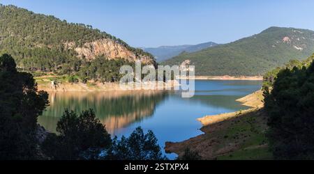 Tranco Reservoir - El Tranco de Beas- Stockfoto