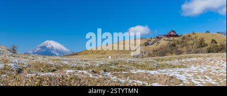 Mt. Fuji von der Spitze des Mt. Komagatake in Hakone-cho, Ashigara-shimo-Gun, Präfektur Kanagawa, Japan Stockfoto