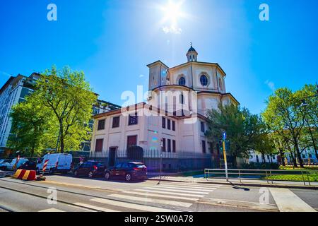 Kirche San Bernardino alle Ossa mit achteckiger Kuppel, Mailand, Italien Stockfoto