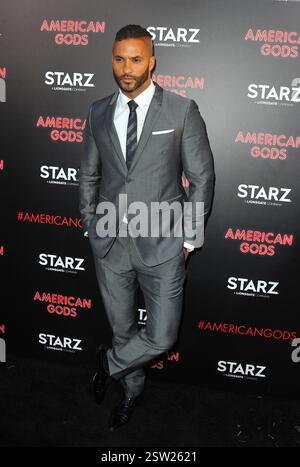 Ricky Whittle kam am 20. April 2017 zur Premiere von „American Gods“ im ArcLight Cinemas Cinerama Dome in Hollywood, Kalifornien Stockfoto