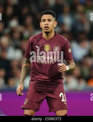 Madrid, Spanien. Februar 2025. Savinho aus Manchester City spielte während des Spiels der UEFA Champions League am 19. Februar 2025 in Madrid Spanien im Santiago Bernabeu Stadion. (Foto: Bagu Blanco/PRESSINPHOTO) Credit: PRESSINPHOTO SPORTS AGENCY/Alamy Live News Stockfoto