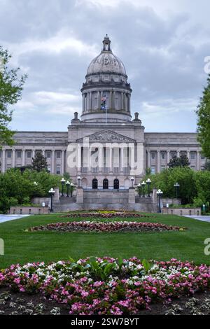 Vertikale Ansicht des Kapitolgebäudes des des Bundesstaates Kentucky in Frankfort Stockfoto