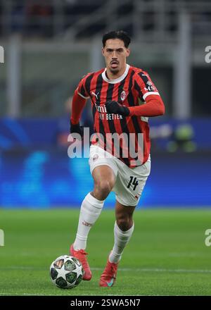 Mailand, Italien. Februar 2025. Tijjani Reijnders vom AC Milan während der UEFA Champions League, Play Off 2nd Leg Match in Giuseppe Meazza, Mailand. Der Bildnachweis sollte lauten: Jonathan Moscrop/Sportimage Credit: Sportimage Ltd/Alamy Live News Stockfoto