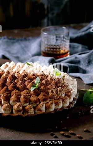 Hausgemachtes glutenfreies Tiramisu traditionelles italienisches Dessert Stockfoto