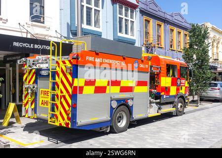 Feuer- und Notfallmotor (NZ) geparkt in George Street, Dunedin Central, Dunedin (Ōtepoti), Region Otago, Südinsel, Neuseeland Stockfoto