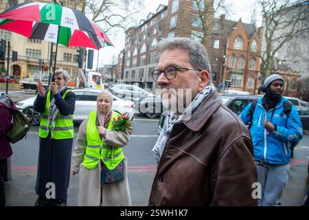 London, England, Großbritannien. Februar 2025. BEN JAMAL, Direktor der Palästinensischen Solidaritätskampagne, kommt zum Westminster Magistrates' Court, um vor Gericht wegen Ordnungswidrigkeiten zu stehen, einschließlich „Anstiftung von Menschen zur Nichteinhaltung von conditionsâ (Credit Image: © Tayfun Salci/ZUMA Press Wire) NUR REDAKTIONELLE VERWENDUNG! Nicht für kommerzielle ZWECKE! Stockfoto